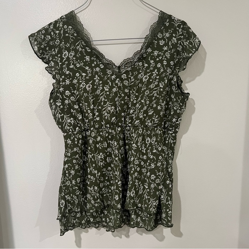 Maurices Dark Green Floral Blouse with Lace